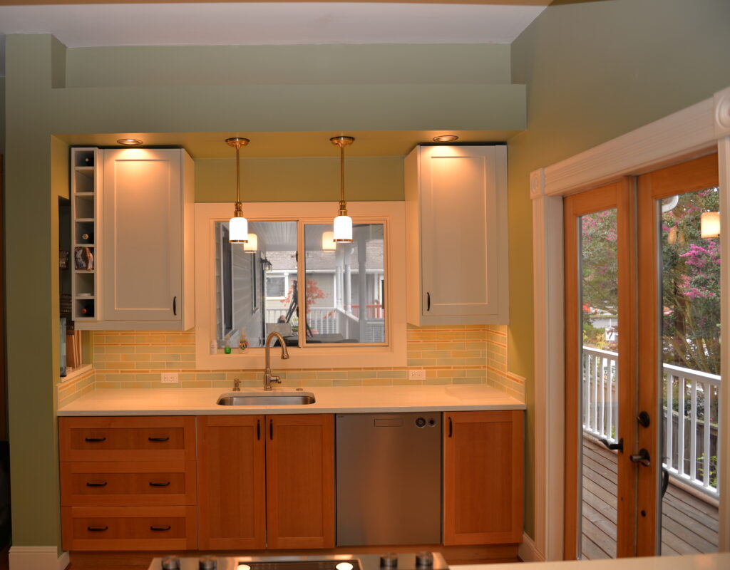 SE 28th White SmartMatte Shaker Dendra door IKEA kitchen remodel soffit